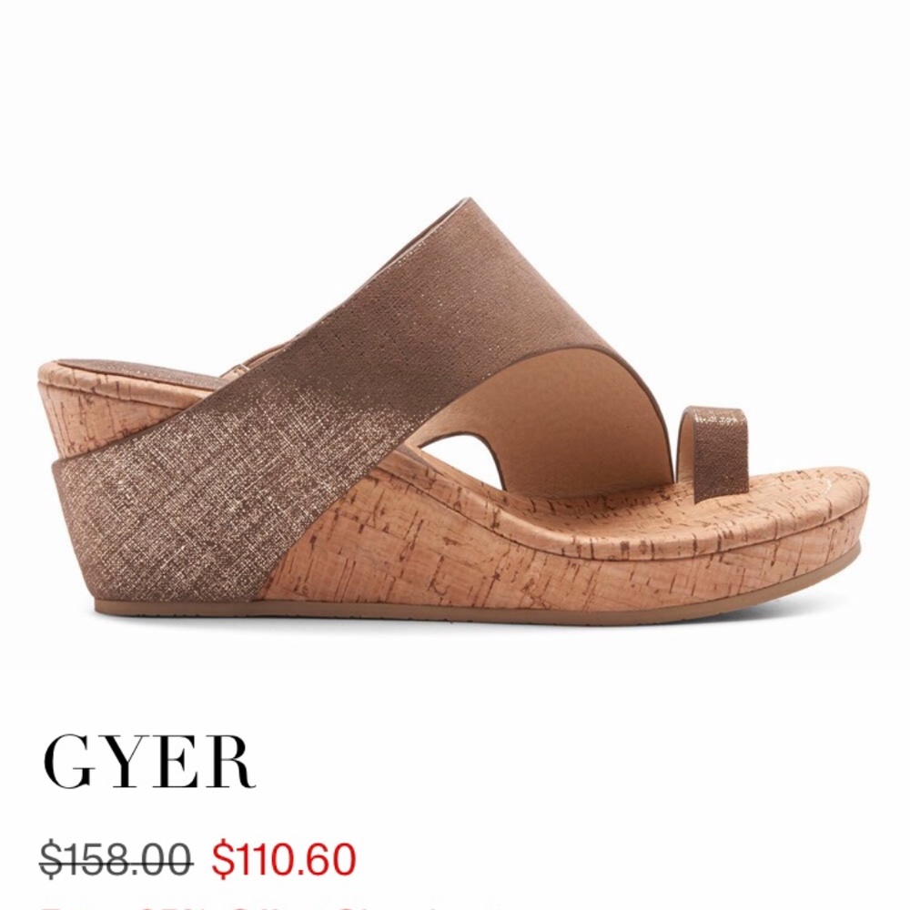 Donald J. Pliner Bronzy Gold size 9/39 Wedge Sandals